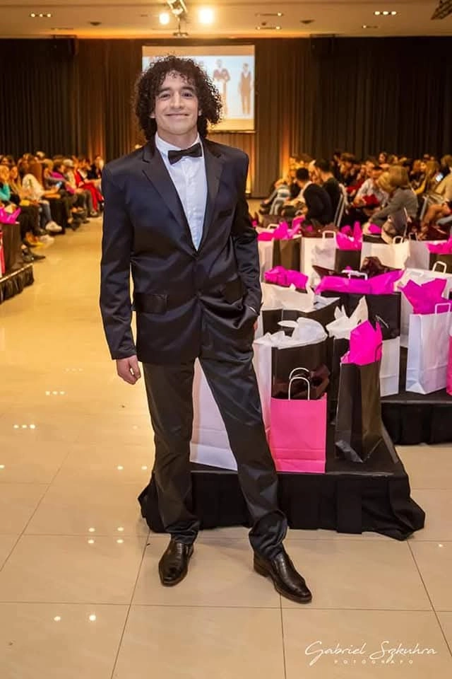 Look de sastrería confeccionado a medida por Kelly Colombo, foto 9